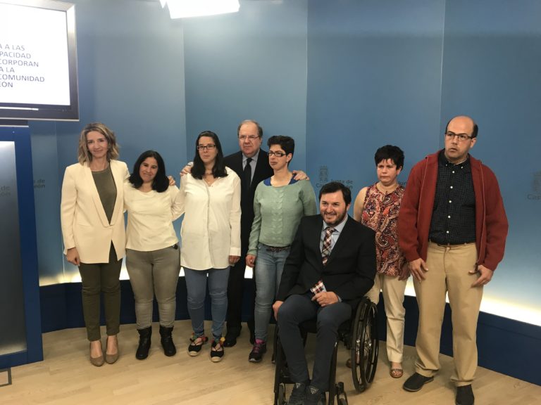CERMI Castilla y León aplaude el anuncio de la Junta de recuperar “de forma progresiva” las cuantías de prestación de cuidados en el entorno familiar