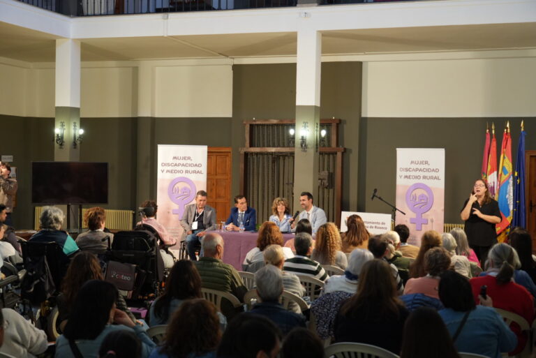 Más de un centenar de mujeres del CERMI CyL participan en la jornada ‘Mujer, Discapacidad y Medio Rural’ para avanzar la eliminación de la discriminación